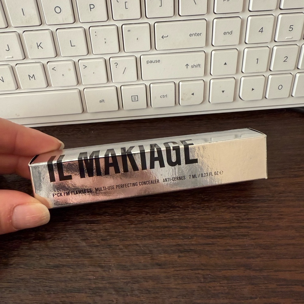 IL MAKIAGE Multi-Use Perfecting Concealer